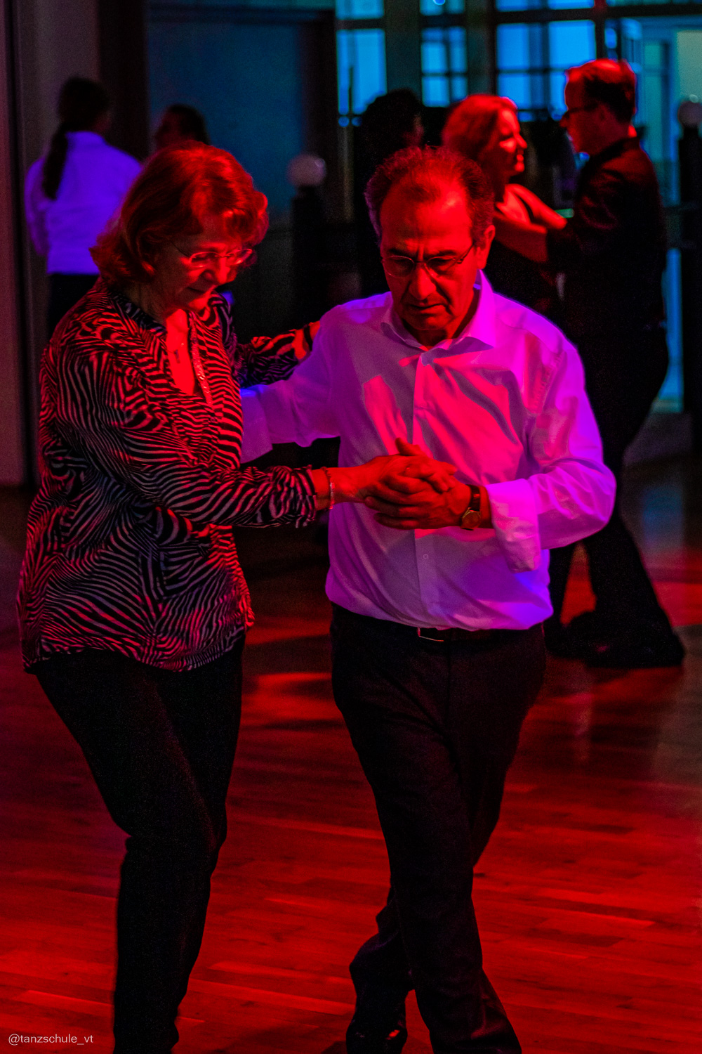 20230318 Black and White Tanzparty 3192